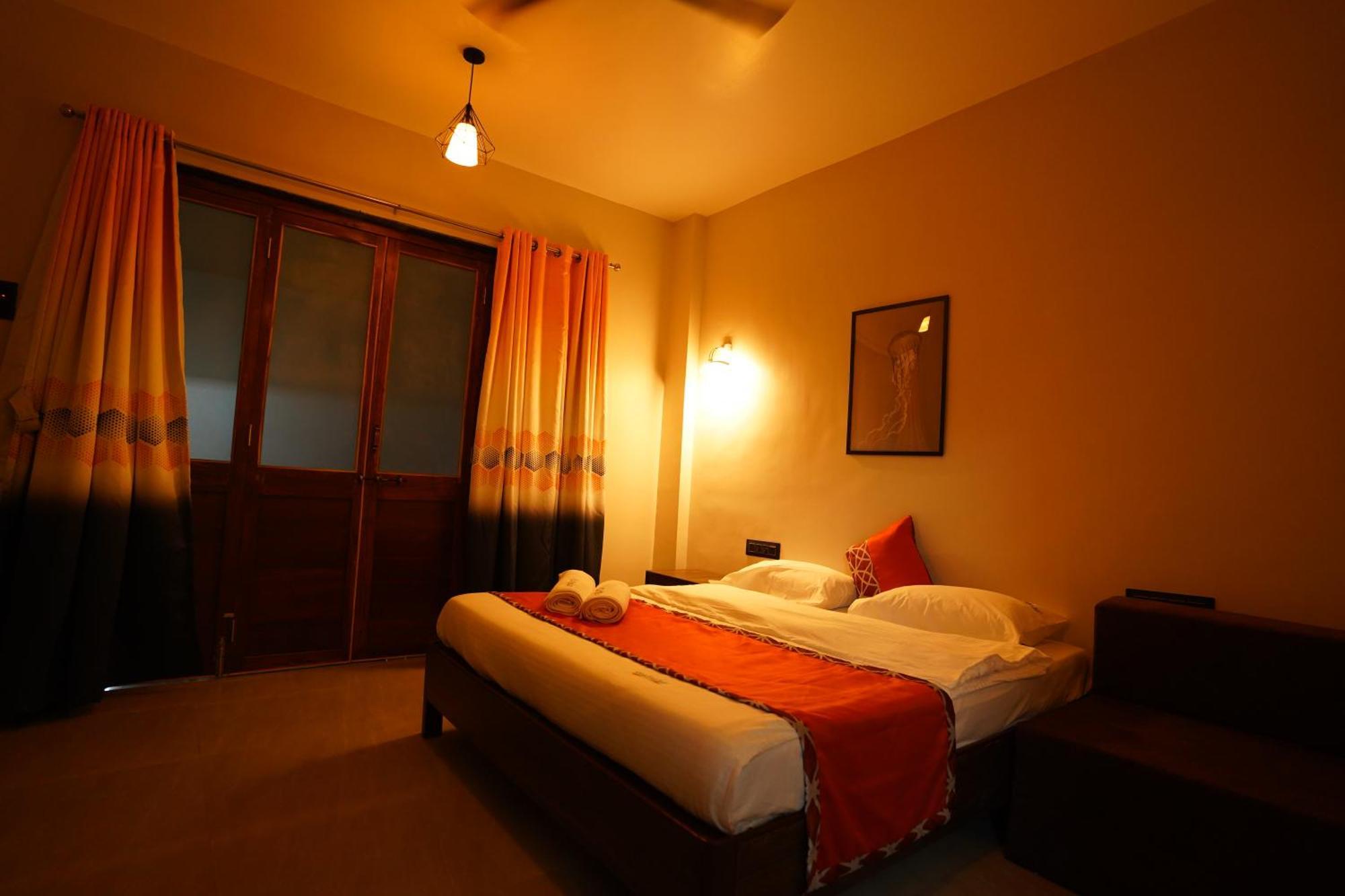 Coastal Bay Inn Alibag Exterior photo