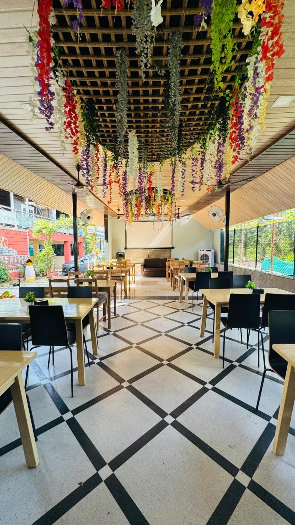 Coastal Bay Inn Alibag Exterior photo
